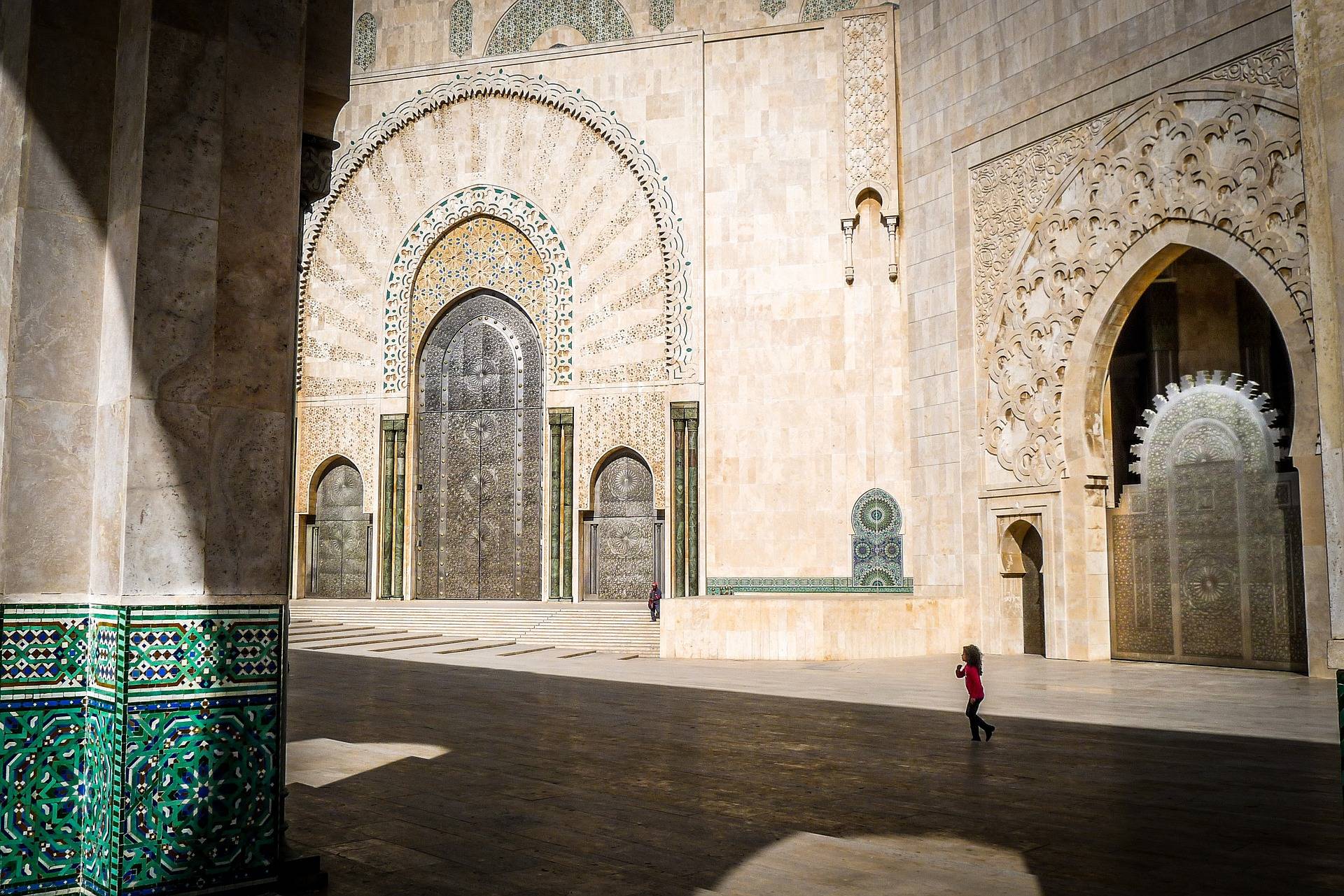 mosque hassan gbd4be1282 1920 - Morocco Private Tours - Best Morocco Tours